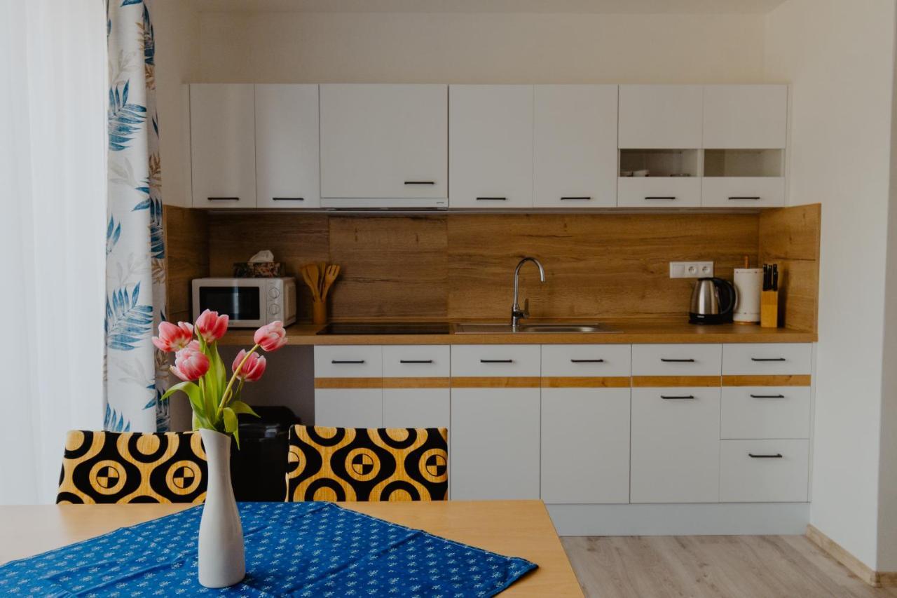Apartmany Zara Nova Lesna Exterior photo