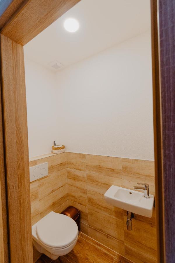 Apartmany Zara Nova Lesna Exterior photo